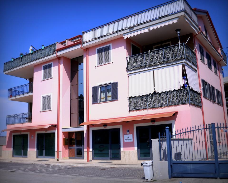 Amira Luxury Apartments Santa Maria Capua Vetere Eksteriør billede